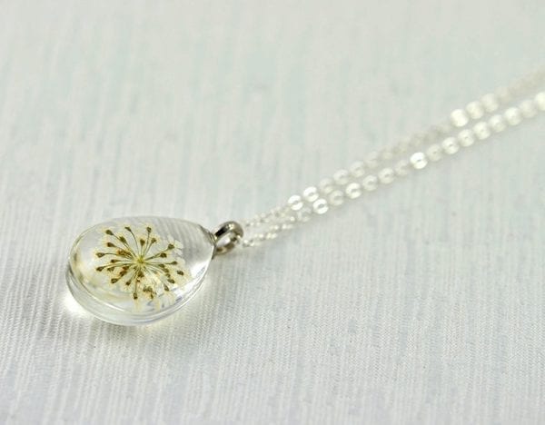 White Real Flower Teardrop Necklace - Dried Flower, Pressed Flower, Terrarium Glass 51