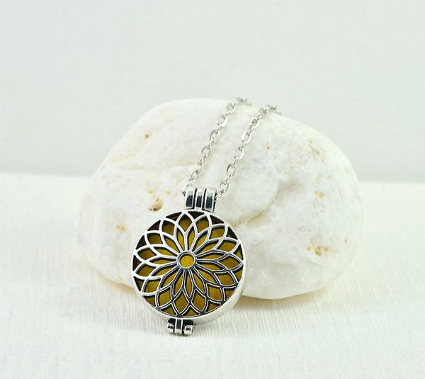 Sun Flower Aromatherapy Diffuser Necklace for Essential Oils