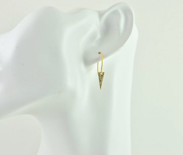 simple dainty gold earrings