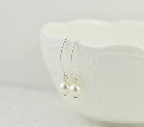 simple Swarovski pearls earrings