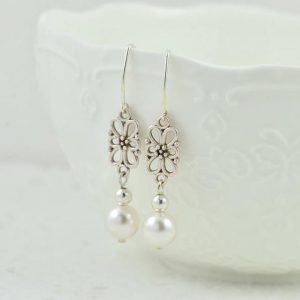 Swarovski white pearl earrings