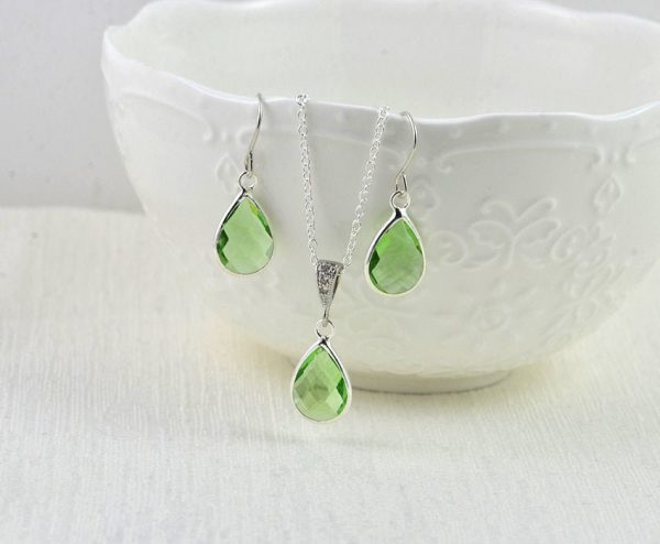 Bridesmaids Drop Light Green Necklace, Emerald Crystal Jewellery Set, Green Teardrop Earrings, Green Bridal Drop Set, Silver Jewelry Set