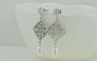 Swarovski Pearl Drop Silver Earrings