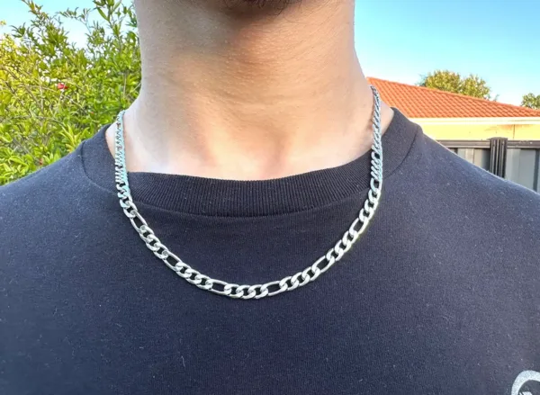 Men Silver Figaro Link Chain